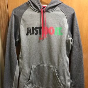 Women’s Nike Sweatshirt